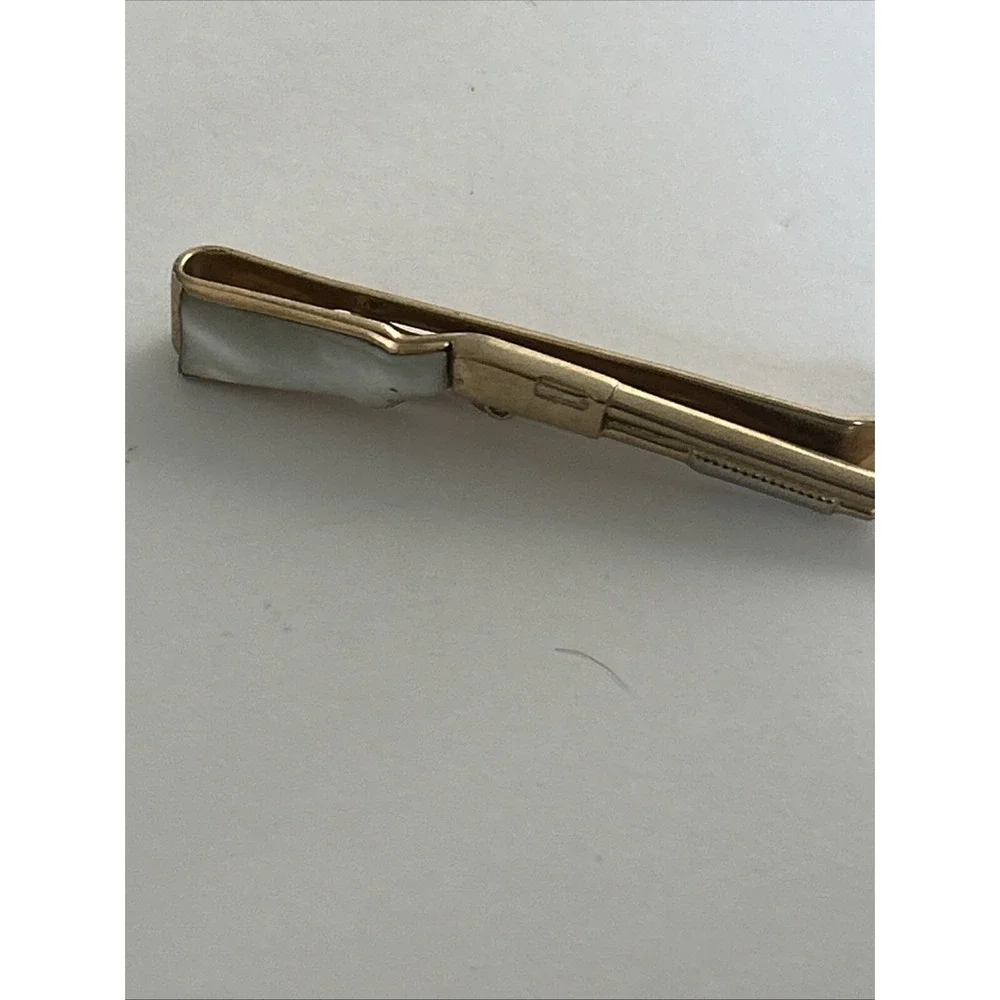 Vintage Swank ShotGun Tie Clip Pearl Gold Tone Western Cowboy Hunting 2.7 ''